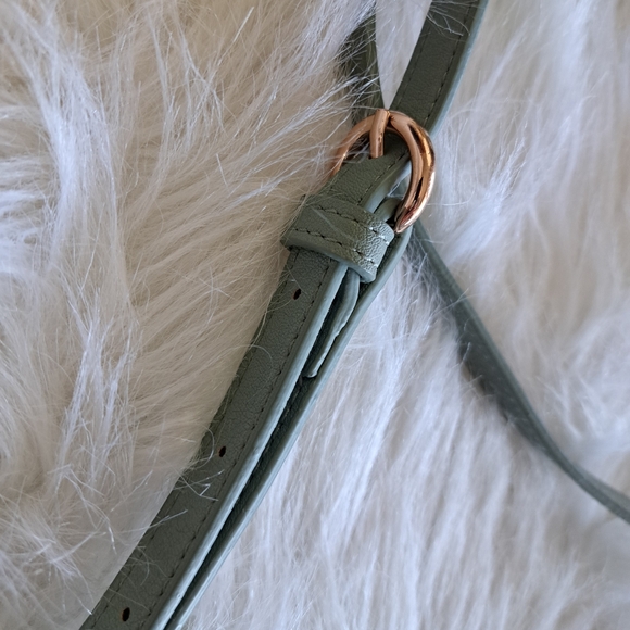 Sm Lauren Conrad crossbody - Picture 4 of 8